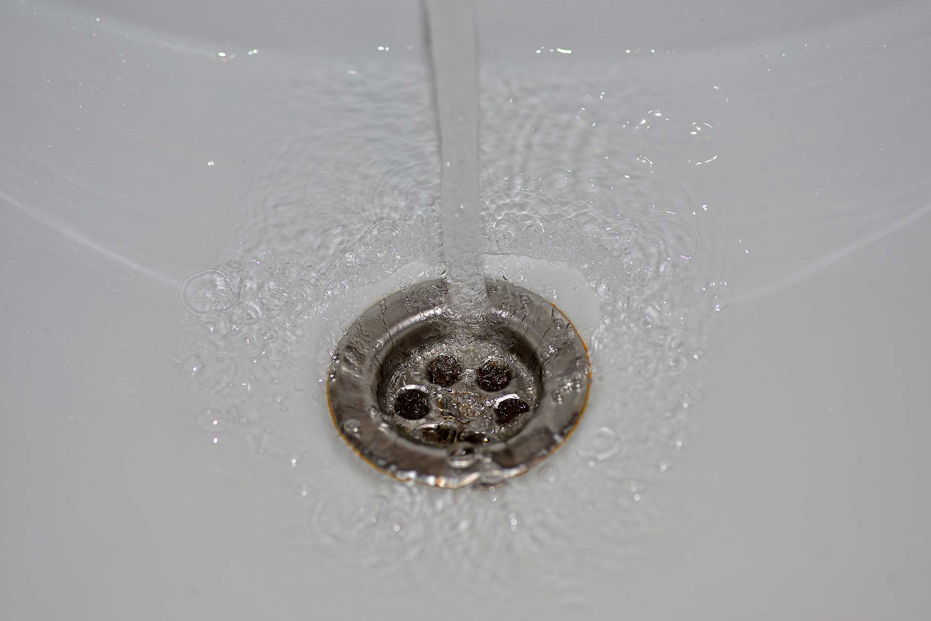 A2B Drains provides services to unblock blocked sinks and drains for properties in Wombwell.